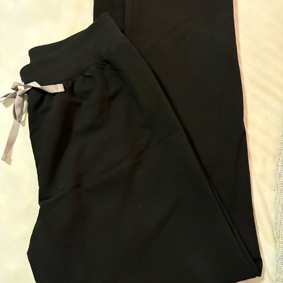 Figs Black Technical Collection Top - Picture 3 of 4